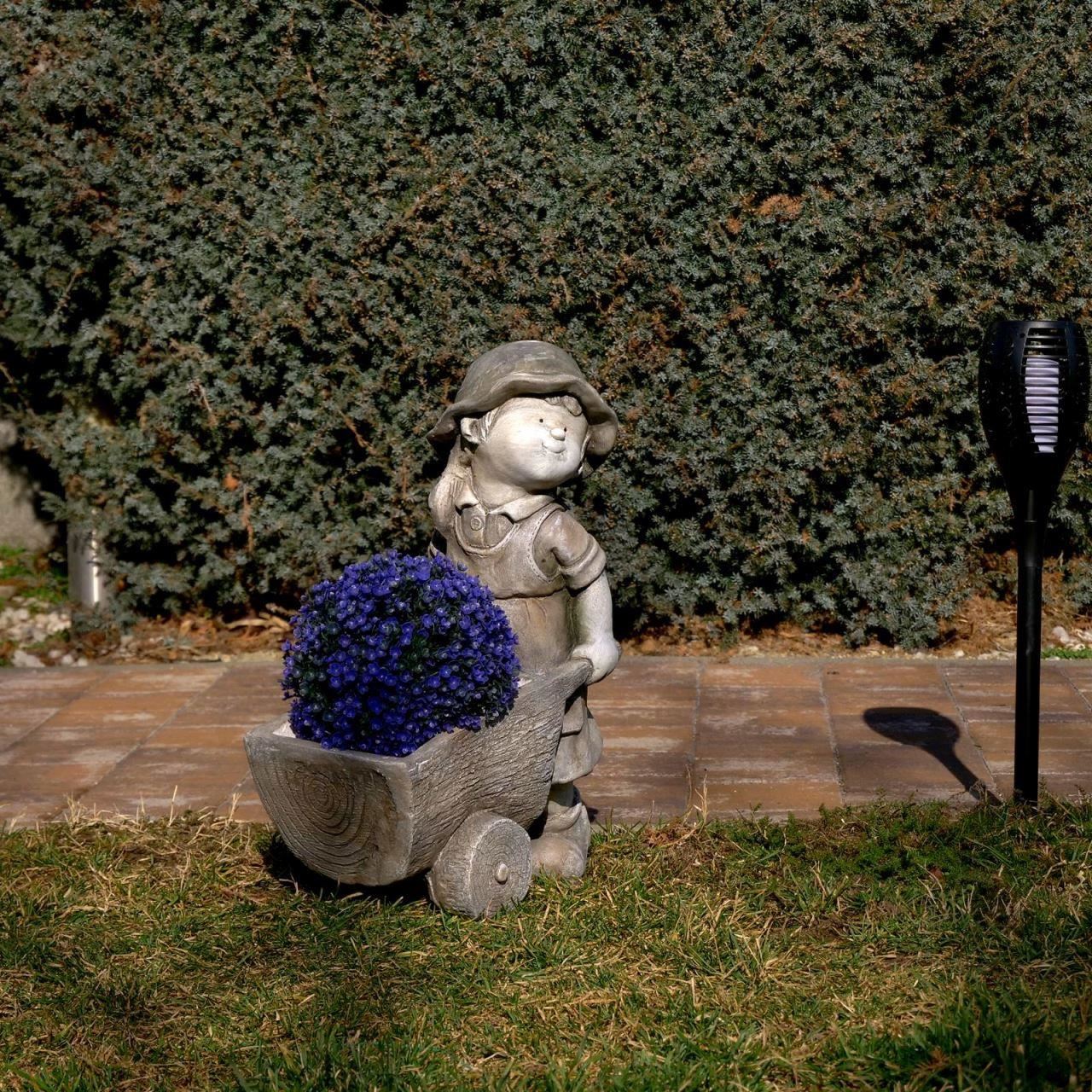 Decoratiune gradina, ceramica, fetita cu roaba in fata, 34x20x47 cm